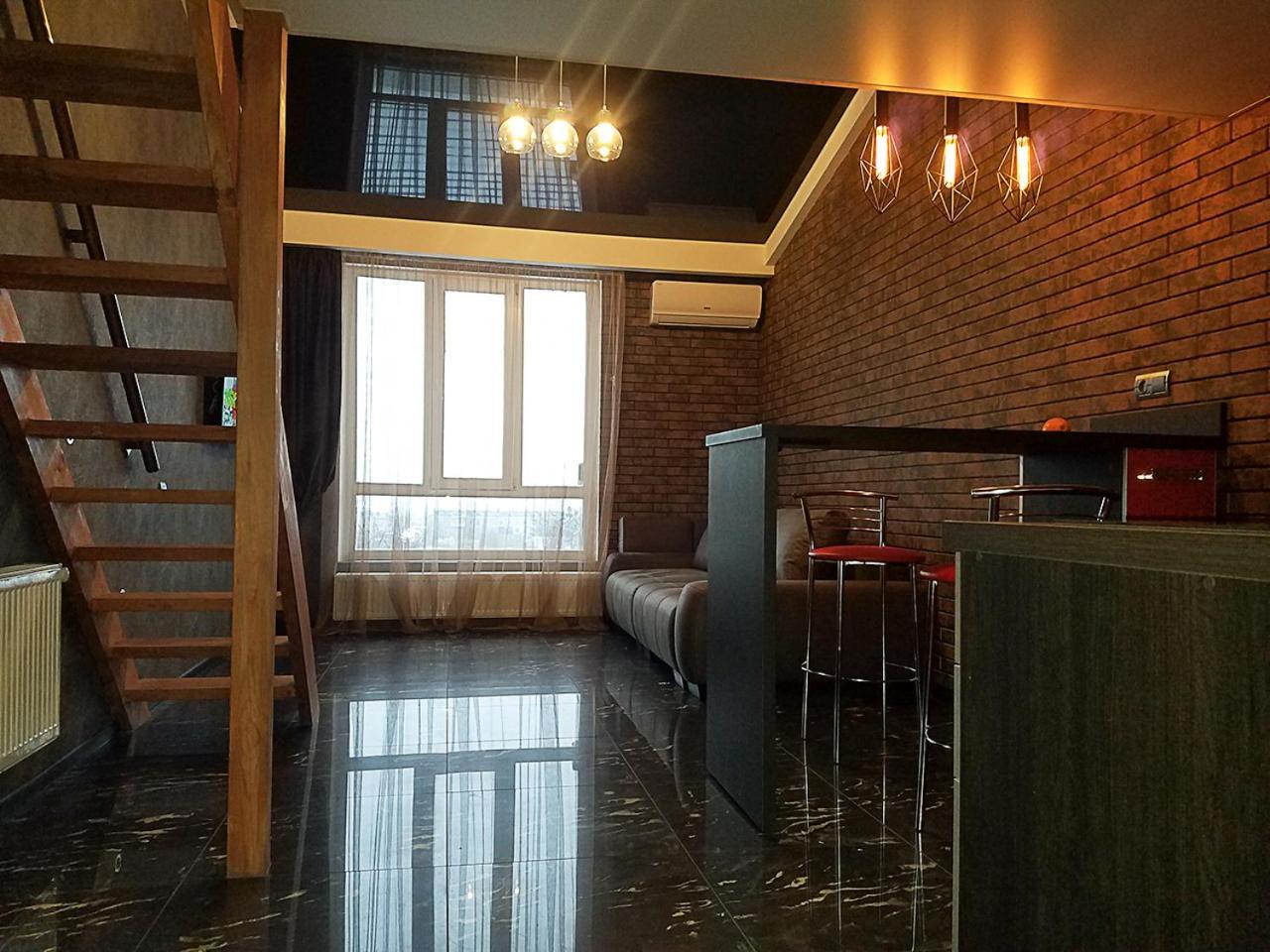 Appartamento В Стиле Loft 2Ухэтажная Квартира. Charkiv Esterno foto